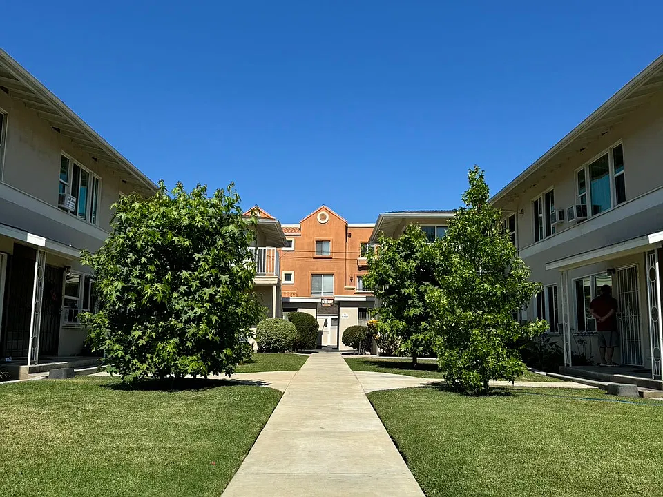 218 S Del Mar Ave