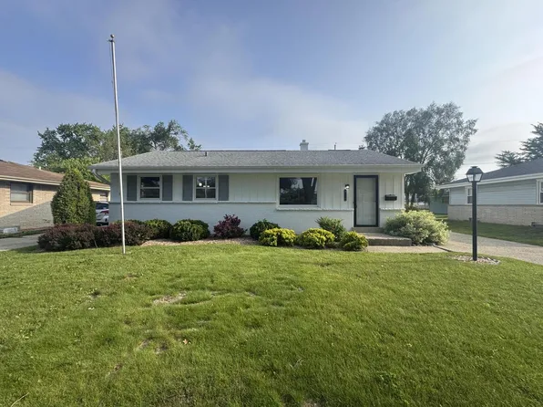 8110 W Casper STREET, Milwaukee, WI 53223