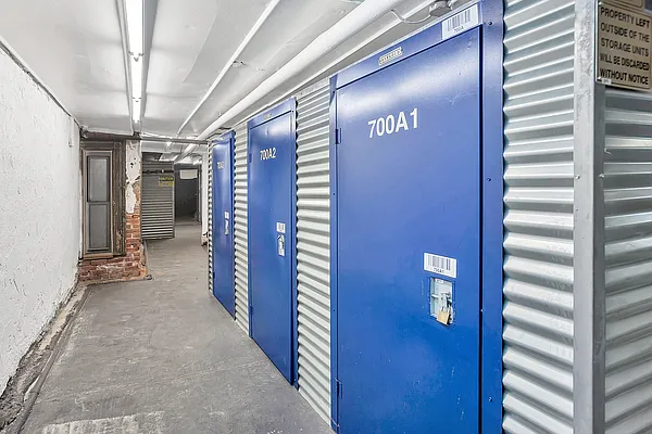 Sold by Compass | media 22