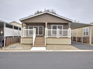 39 Clipper Ln, Modesto, CA 95356