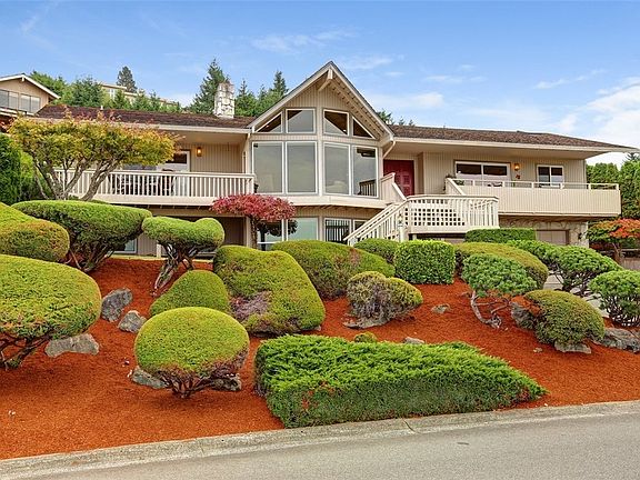2nd image of 4630 Somerset Pl SE