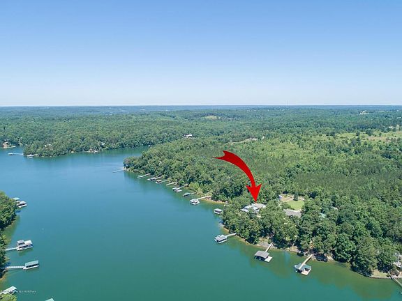 Image 4: Location
