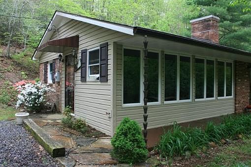 2nd image of 576 Poorhouse Creek Rd