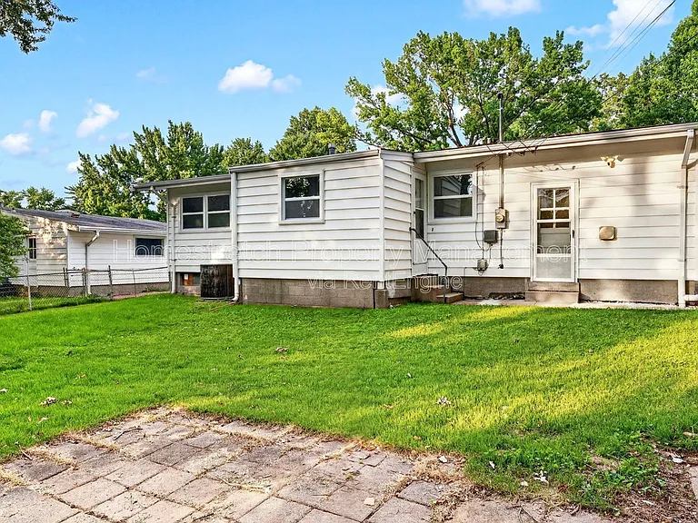 9219 Ellison Dr — Photo 6