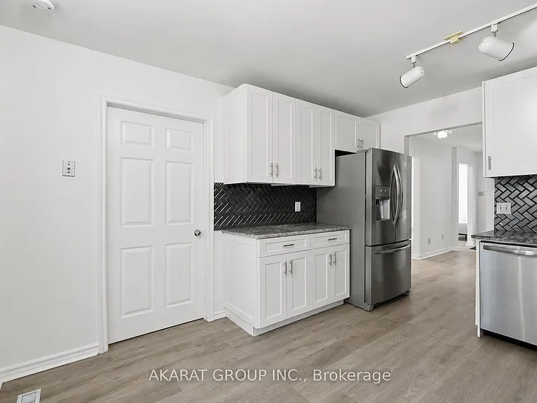 70 Sunnyside Dr #9 — Photo 18