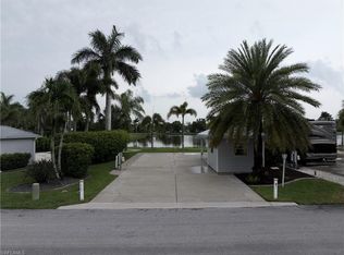 5701 Cypresswoods Resort Dr, Fort Myers, FL 33905
