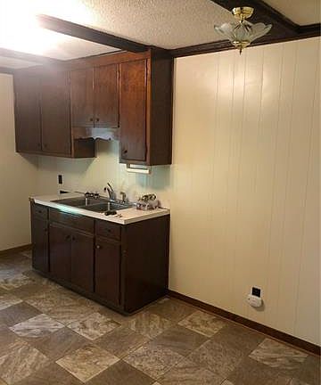 4th image of 223 Oakwood Ave