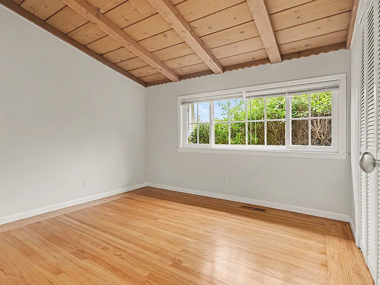 4 Dale Ct — Photo 18