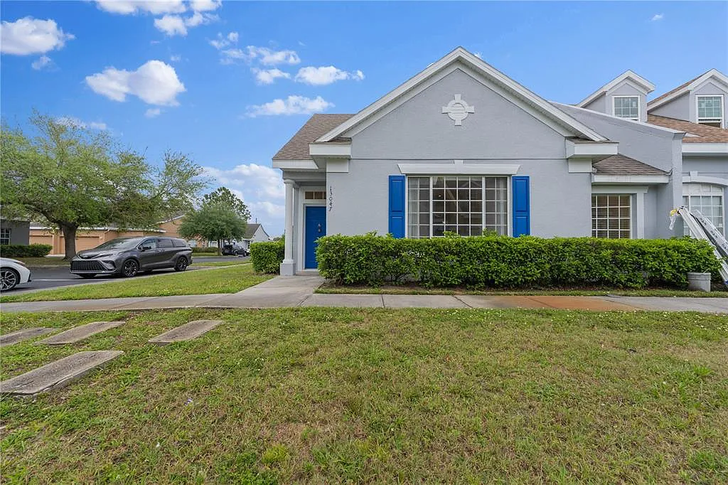 3 bed, 2.0 bath, 1312 sqft, $2,150 — Photo 1
