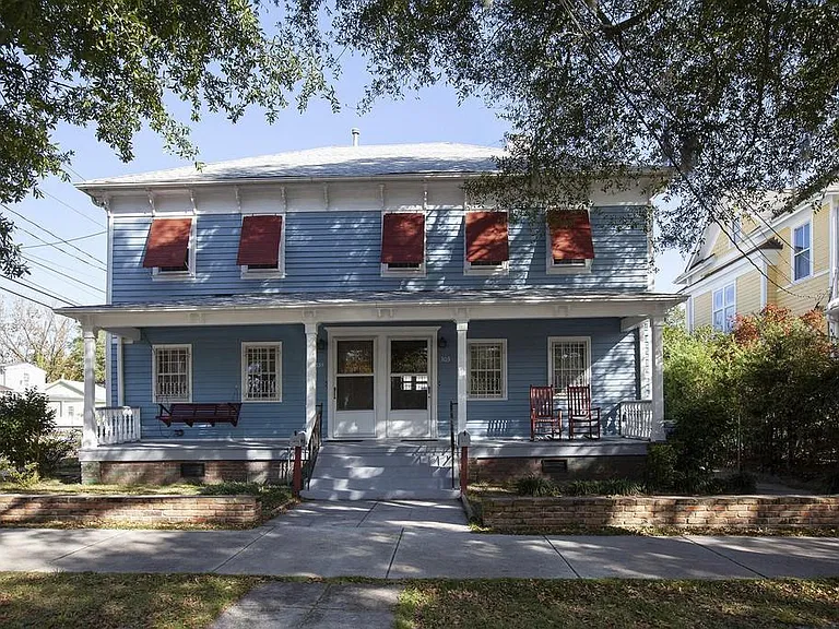 303 S 5th Ave — Photo 1
