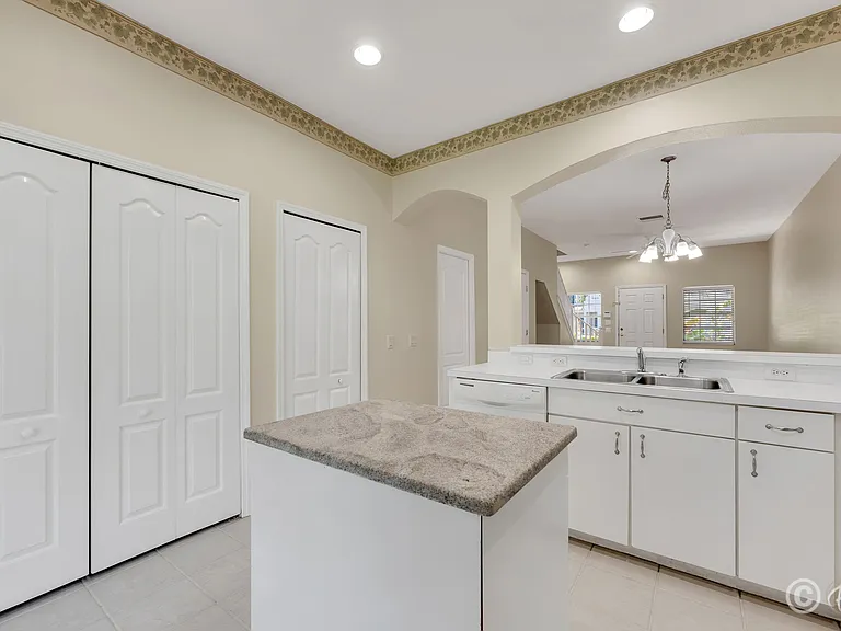 6737 Lake Rochester Ln — Photo 12