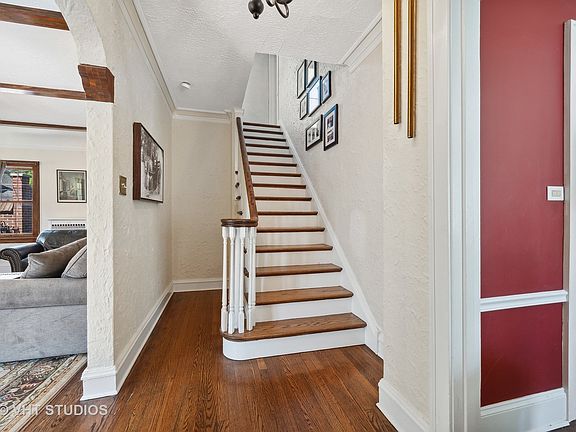 4th image of 2718 N Ewing Ave