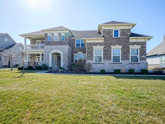 16353 Hunting Meadow Dr, Fortville, IN 46040