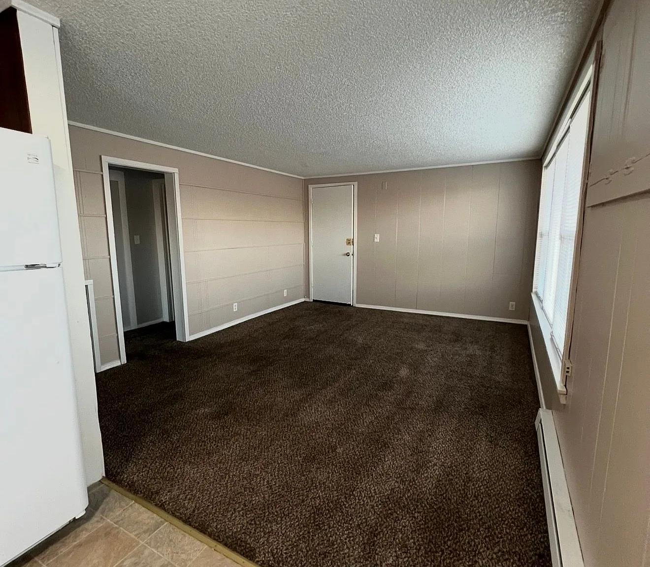 Downtown Puyallup 2 Bedroom apartment! — Photo 2