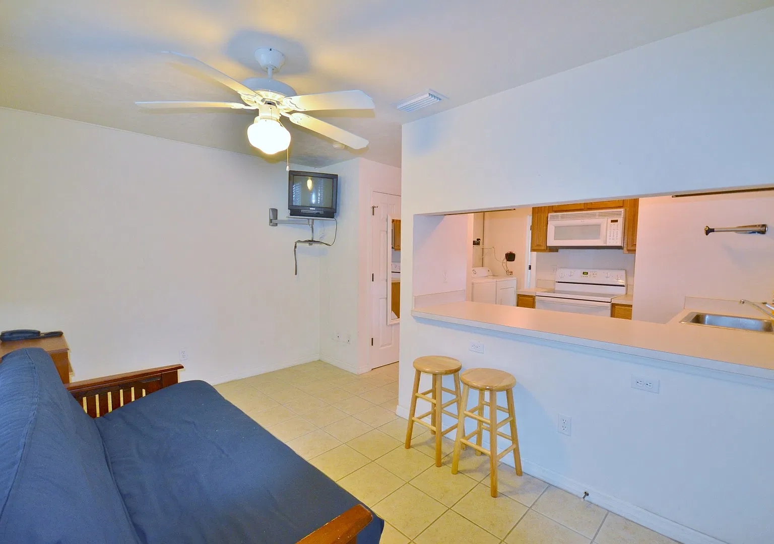 1220 SW 1st Ave — Photo 2