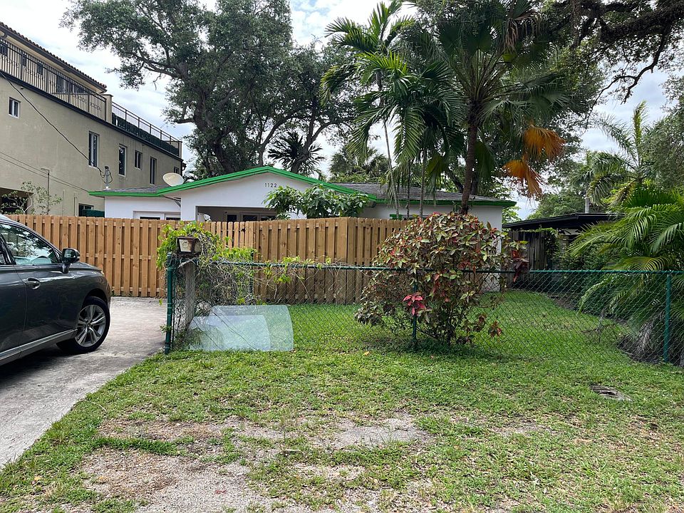 1st image of 1122 SW 8th Terrace