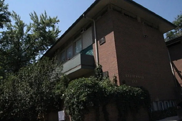 1842 Canyon Blvd #106