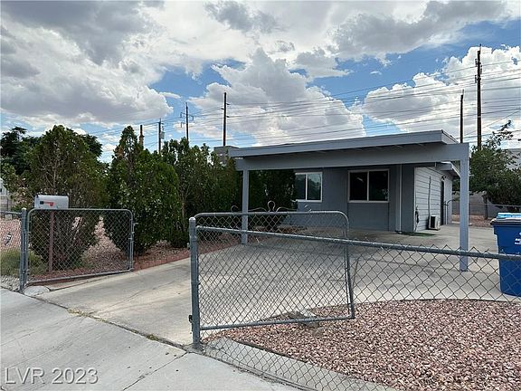 4th image of 2753 Talbot St