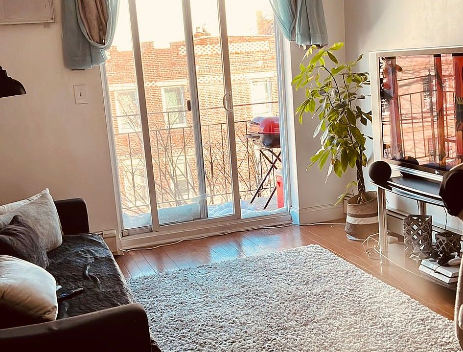 2nd image of 5772 Xenia St #72