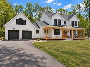 37 County Crossing, Brunswick, ME 04011