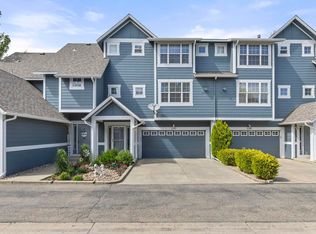 2247 Watersong Cir, Longmont, CO 80504