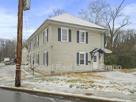 3rd image of 157 N Conococheague St #A