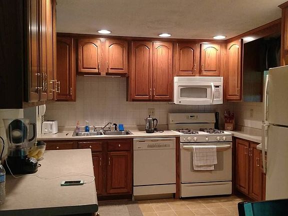 2nd image of 363 Fruitwood Dr