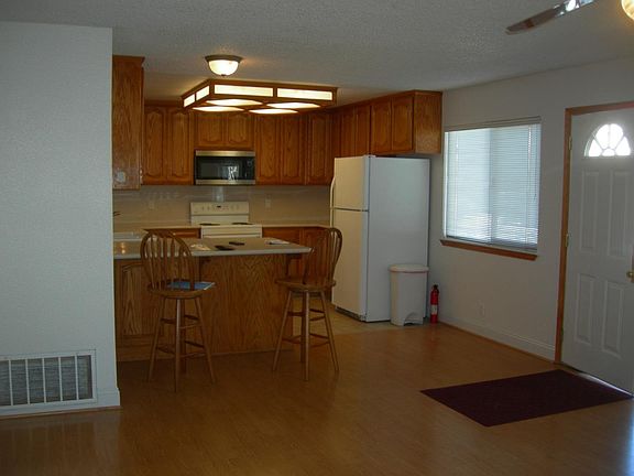 3rd image of 232 Coy Dr APT 1
