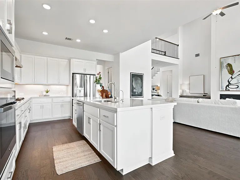 1108 Trevi Fontana Dr — Photo 16