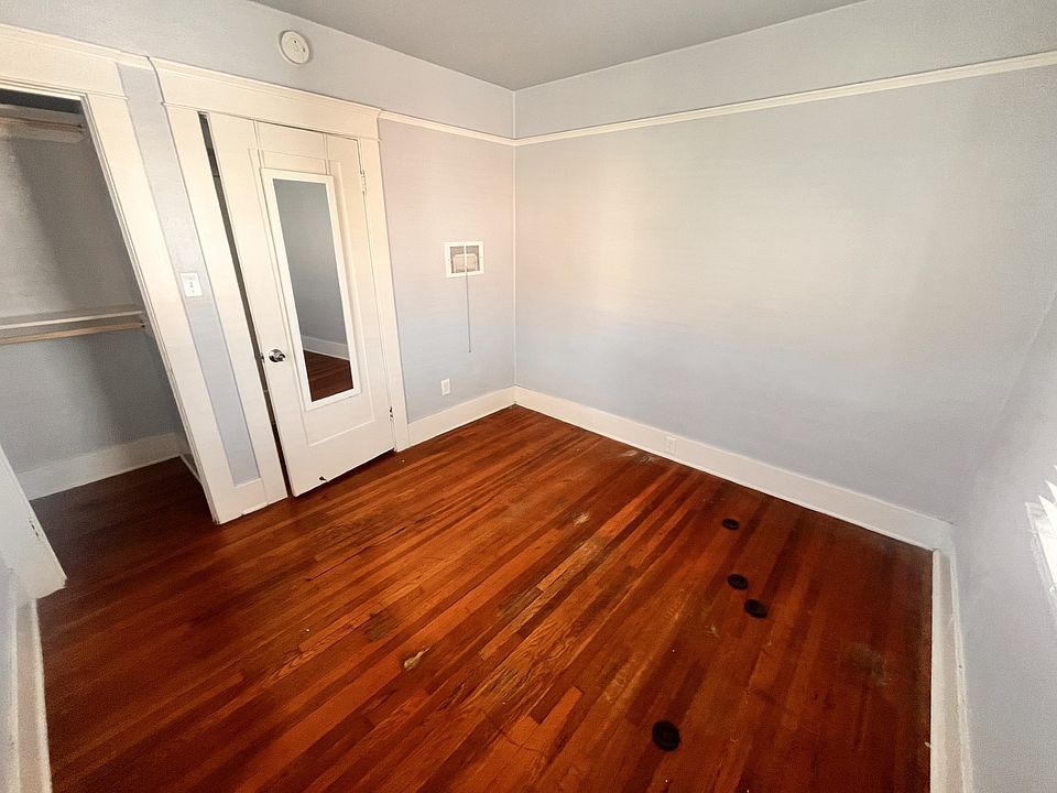 2nd image of 2319 30th St #2319