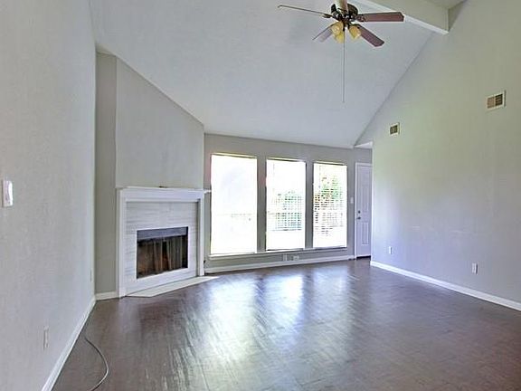 4th image of 5107 Rivertree Ln