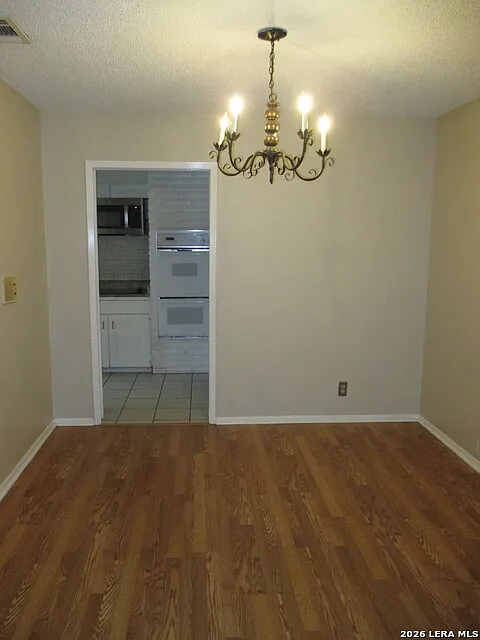 3 bed, 2.0 bath, 1624 sqft, $1,650 — Photo 4