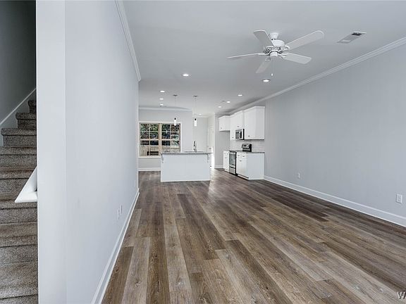 3rd image of 5255 University Gardens Dr