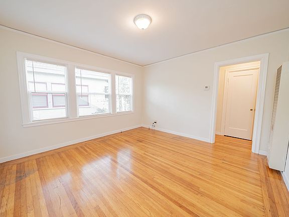 3rd image of 1315-1321 Dwight Way #1321J