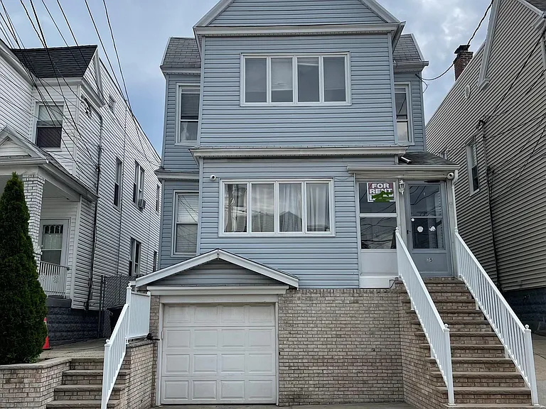 25 Kelly Pkwy — Photo 1