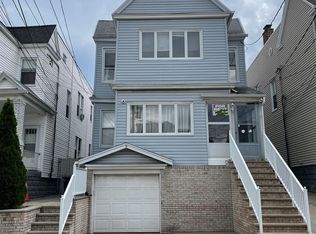 25 Kelly Pkwy, Bayonne, NJ 07002