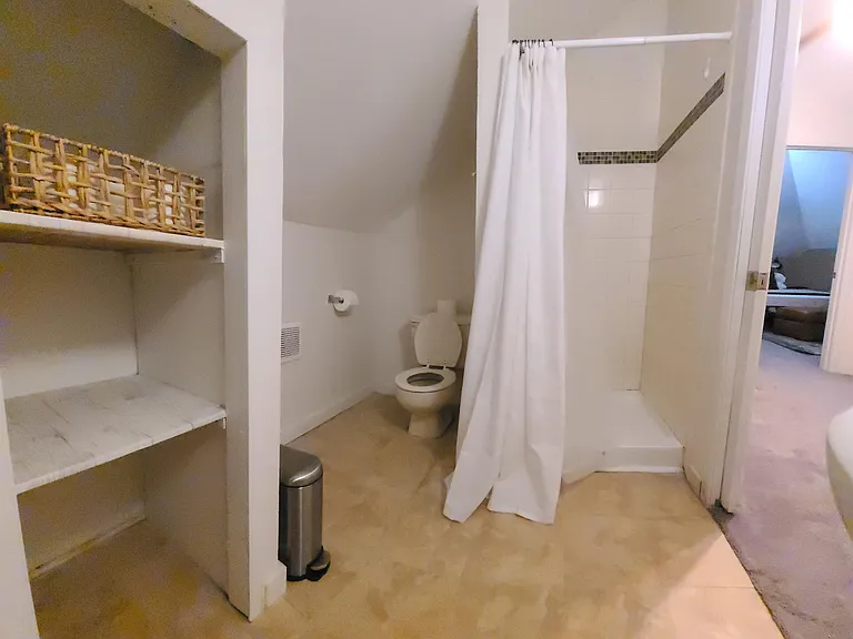 423 W Magnolia Ave #1 — Photo 7