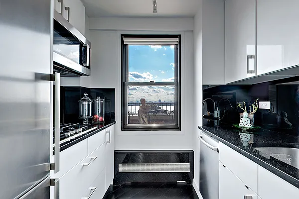 Sold by Compass | media 15