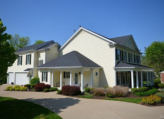 2nd image of 405 Conway Gardens Ln