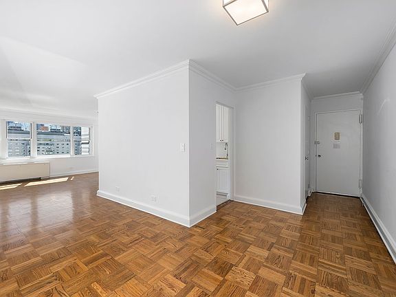 4th image of 215 E 68th St APT 20D