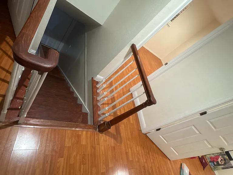 2137 Amberwood Ln — Photo 4