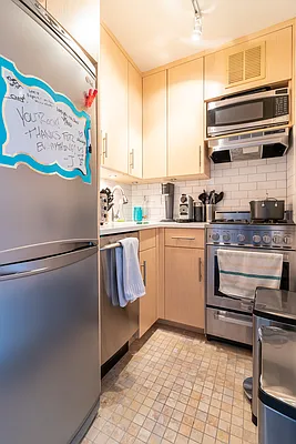 Rented by Charles H. Greenthal | media 12