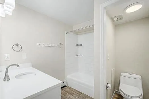 1200 College Ave — Photo 12