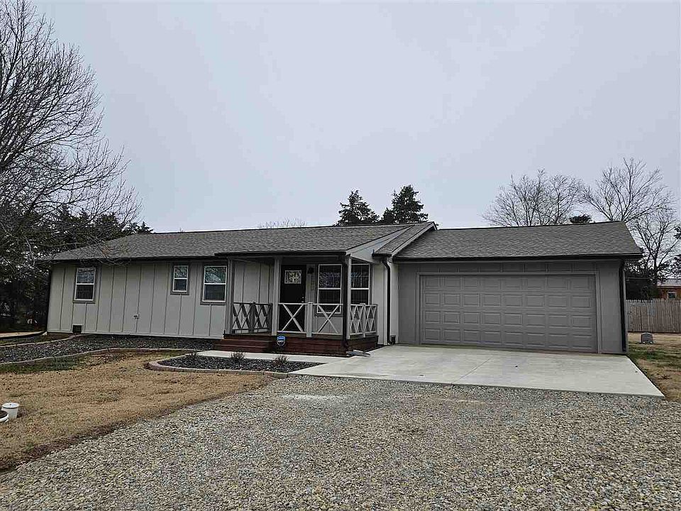 1st image of 823 W Burris Rd