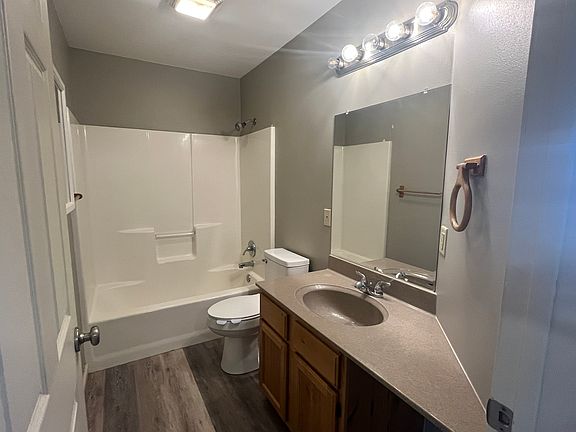 5th image of 802 W Tahlequah St APT C