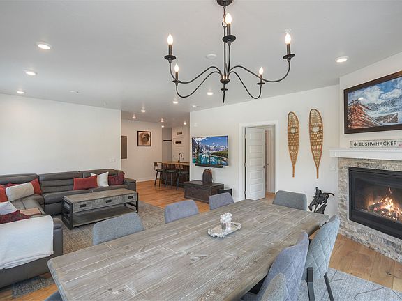 4th image of 111 Clearwater Way #204