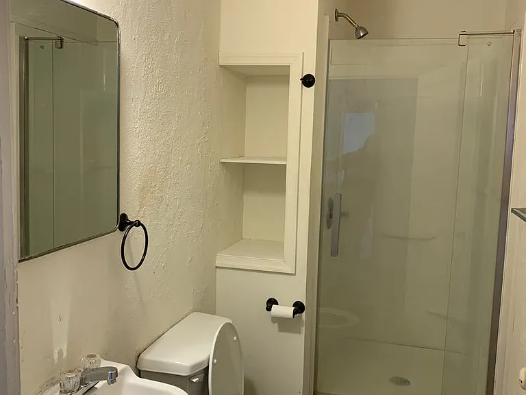 823 Main St #3 — Photo 9