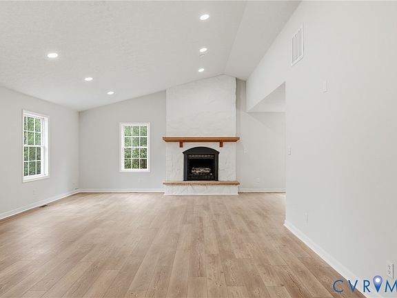 3rd image of 154 Erins Way