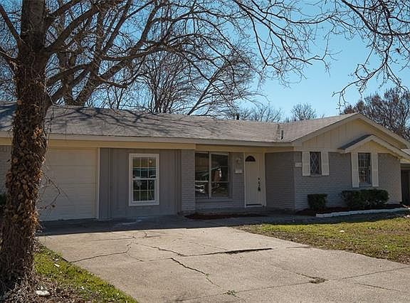 3rd image of 3314 Jamaica Way