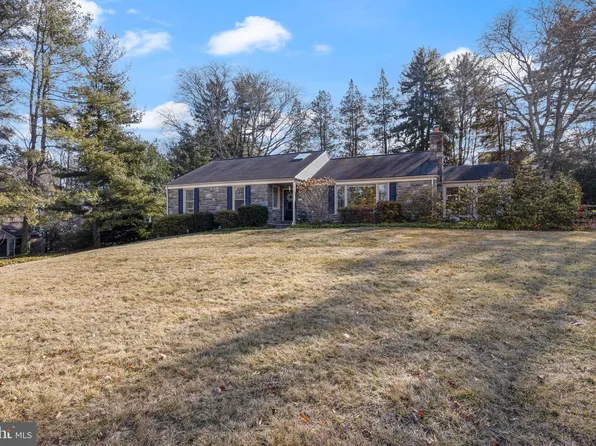 713 Newtown Rd, Villanova, PA 19085